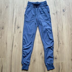 Lululemon joggers size 0